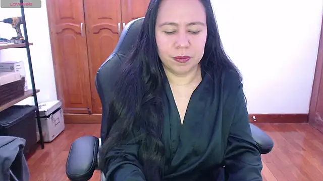 Snapshot of alexandraa19 chatting on October 11, 2025, 4:02 am alexandraa19 online show from October 11, 2025, 4:02 am