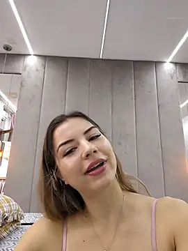 Von Dee online show from October 28, 2025, 6:23 am