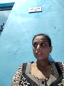 Hot-Jiyaa online show from October 5, 2025, 3:25 pm