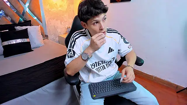 kraven lust online show from October 23, 2025, 3:05 am