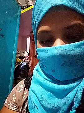 Snapshot of TAMI_KAYAL chatting on October 22, 2025, 5:45 pm TAMI KAYAL online show from October 22, 2025, 5:45 pm