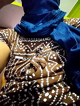 Snapshot of TAMI_KAYAL chatting on October 23, 2025, 3:54 pm TAMI KAYAL online show from October 23, 2025, 3:54 pm