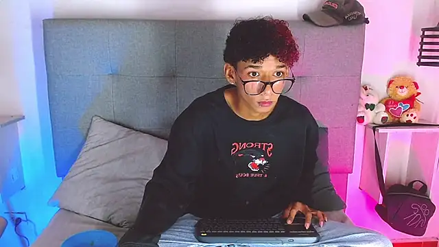 Snapshot of Billie_Turner_ chatting on September 30, 2025, 3:12 am Billie Turner  online show from September 30, 2025, 3:12 am