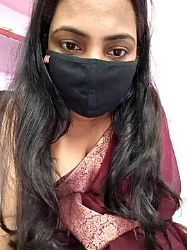 SizllingSneha online show from September 15, 2025, 7:20 am