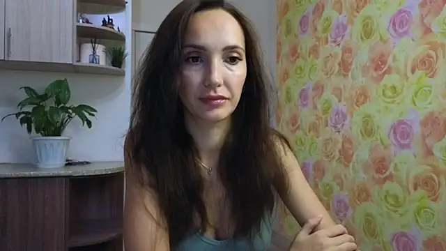 Lillian-Clark online show from October 23, 2025, 4:00 am