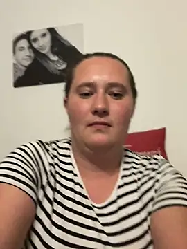 CurvySabrina online show from September 15, 2025, 7:25 pm