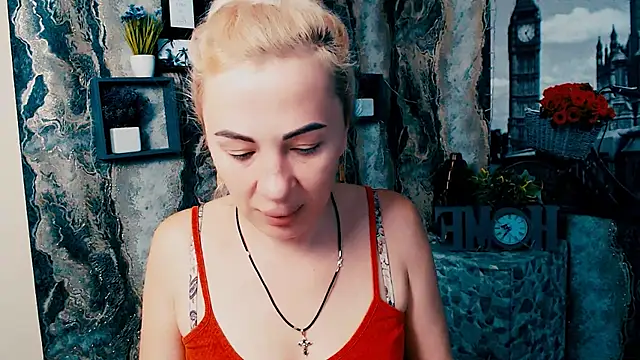 Snapshot of EmmaCat_ chatting on October 17, 2025, 5:22 am EmmaCat online show from October 17, 2025, 5:22 am