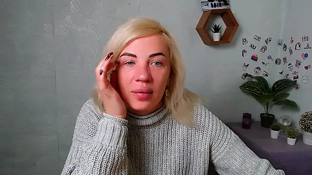 Snapshot of EmmaCat_ chatting on October 10, 2025, 4:02 am EmmaCat online show from October 10, 2025, 4:02 am