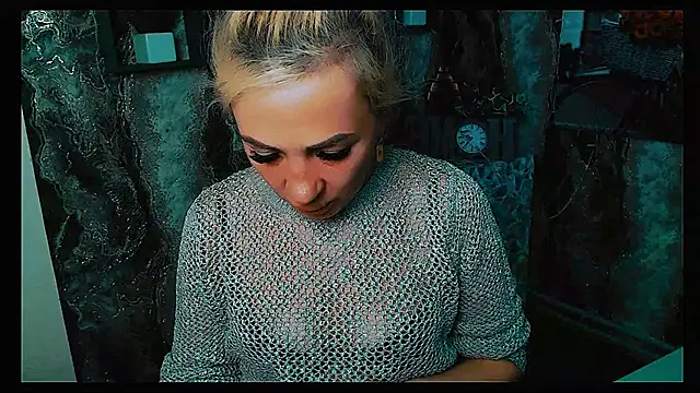 Snapshot of EmmaCat_ chatting on September 22, 2025, 5:24 am EmmaCat online show from September 22, 2025, 5:24 am