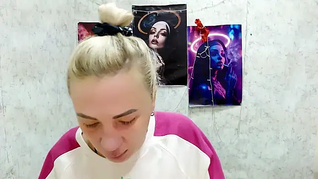 EmmaCat  online show from February 24, 2026, 6:03 am