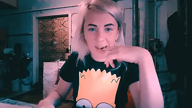 Snapshot of EmmaCat_ chatting on October 24, 2025, 10:47 am EmmaCat online show from October 24, 2025, 10:47 am