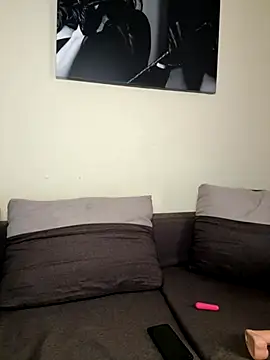 Snapshot of adelabby9 chatting on October 17, 2025, 11:12 am adelabby9 online show from October 17, 2025, 11:12 am