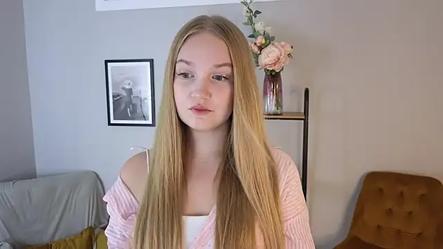 Stephanie Owen online show from September 19, 2025, 7:01 am