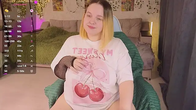 Snapshot of Aki_nohana chatting on November 3, 2025, 11:03 am Aki nohana online show from November 3, 2025, 11:03 am