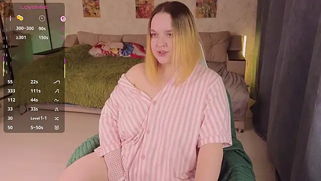 Snapshot of Aki_nohana chatting on November 8, 2025, 11:14 am Aki nohana online show from November 8, 2025, 11:14 am