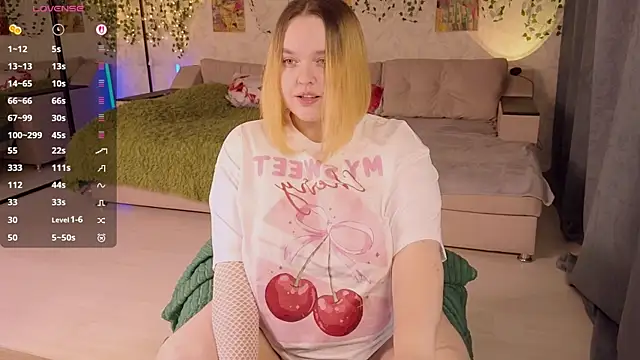 Snapshot of Aki_nohana chatting on October 10, 2025, 11:44 am Aki nohana online show from October 10, 2025, 11:44 am