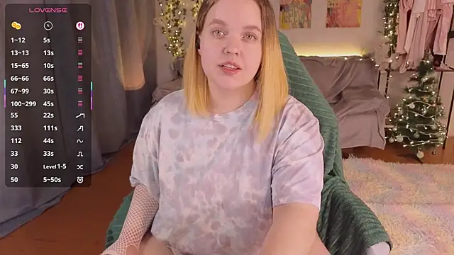 Snapshot of Aki_nohana chatting on December 15, 2025, 5:19 pm Aki nohana online show from December 15, 2025, 5:19 pm