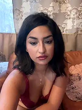 Snapshot of Mia_spicyy chatting on September 21, 2025, 7:35 am Mia spicyy online show from September 21, 2025, 7:35 am