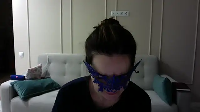 Snapshot of Myrisse chatting on October 29, 2025, 4:50 pm Myrisse online show from October 29, 2025, 4:50 pm