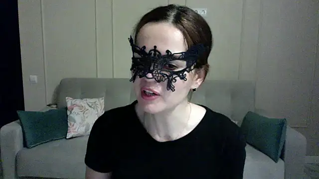 Snapshot of Myrisse chatting on October 23, 2025, 4:38 pm Myrisse online show from October 23, 2025, 4:38 pm