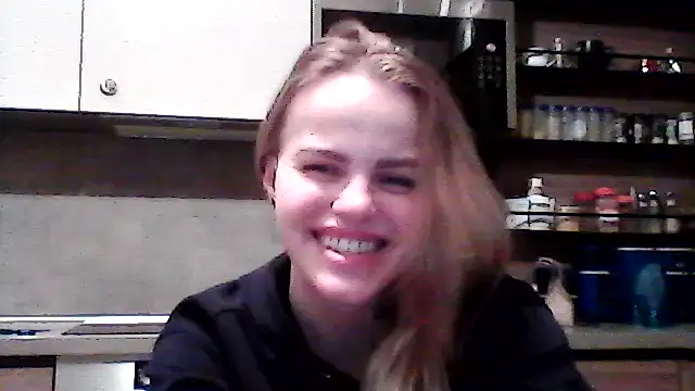 Zeliona online show from September 18, 2025, 7:17 pm