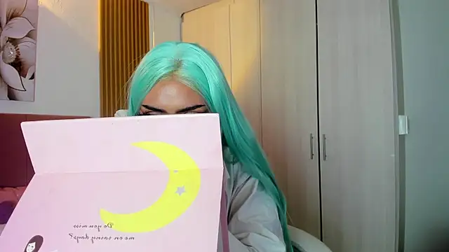 Snapshot of KoraRousee chatting on October 3, 2025, 1:23 pm KoraRousee online show from October 3, 2025, 1:23 pm