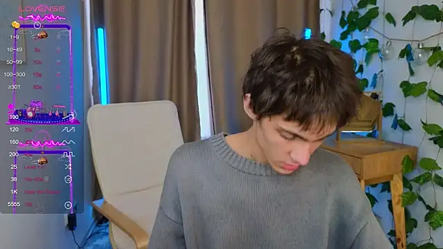 va1ora online show from October 8, 2025, 12:17 pm