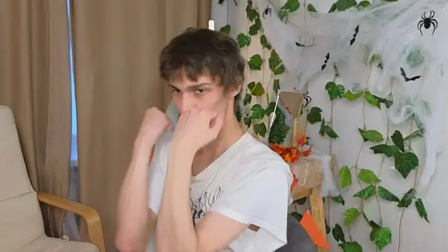 va1ora online show from October 29, 2025, 12:26 pm