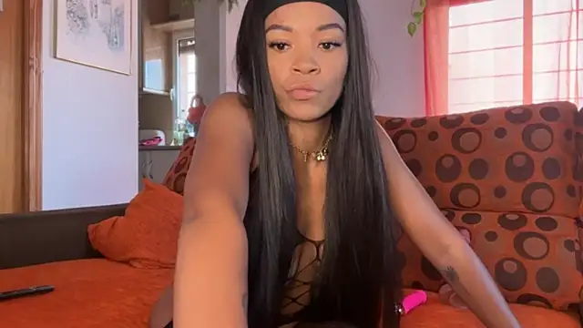 Snapshot of HoneyMaee chatting on October 7, 2025, 4:08 pm HoneyMaee online show from October 7, 2025, 4:08 pm