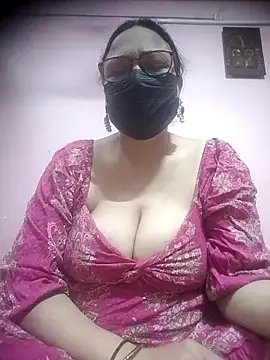 Snapshot of thehotlady chatting on October 8, 2025, 5:53 am thehotlady online show from October 8, 2025, 5:53 am