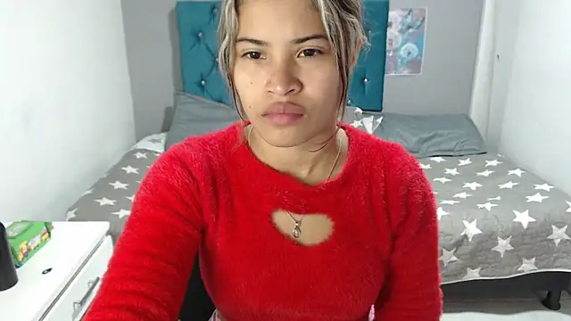 mia sexgirl online show from April 15, 2026, 12:21 pm