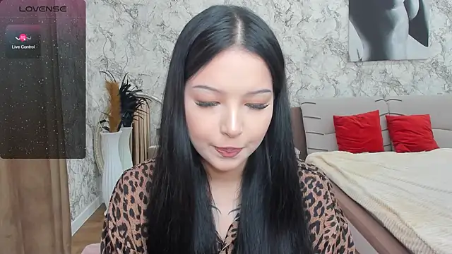 ElizabethParkk online show from September 22, 2025, 8:20 am