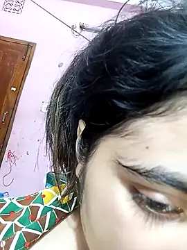 rasmiva online show from November 9, 2025, 11:47 am