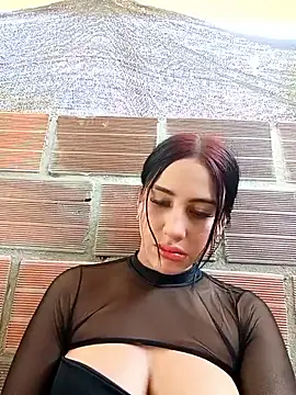 Katalella Hott online show from October 3, 2025, 2:40 pm