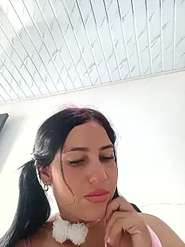 Katalella Hott online show from September 30, 2025, 3:07 pm