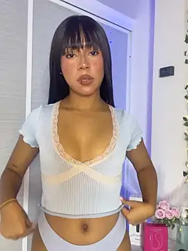 Samantha Alves online show from September 16, 2025, 1:12 pm