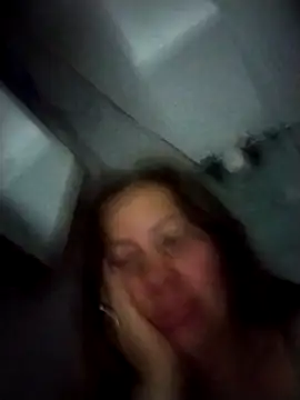 Snapshot of LaraCaliente chatting on October 28, 2025, 10:25 am LaraCaliente online show from October 28, 2025, 10:25 am