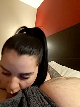 Teealisa online show from October 31, 2025, 1:13 am