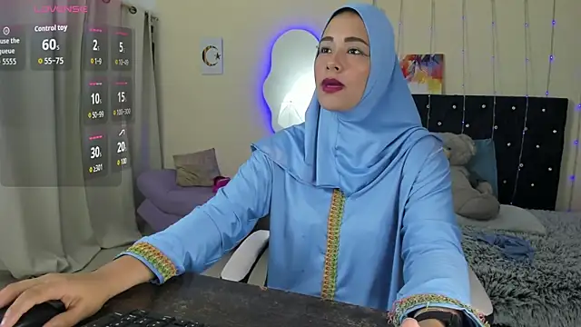 ShanaJamil online show from May 14, 2026, 12:02 pm
