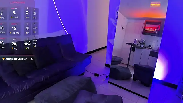 nicoblake online show from September 28, 2025, 7:43 pm