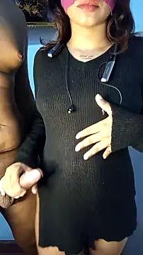 Ceylon couple online show from December 18, 2025, 2:21 pm