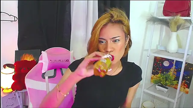 xxxgoddesnicolexxx online show from January 7, 2026, 2:44 pm