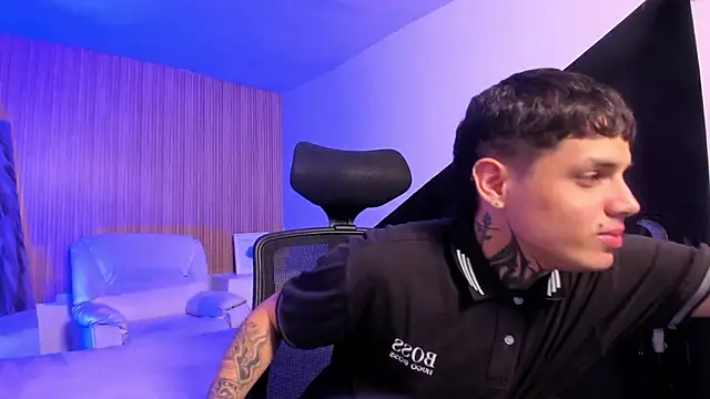 Declan-Fox online show from October 2, 2025, 4:05 am