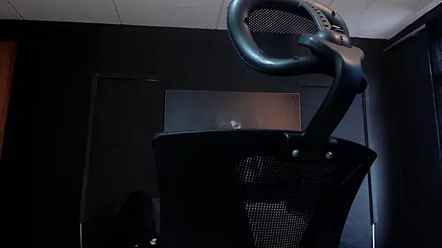 RichardMilleer online show from December 4, 2025, 12:59 pm