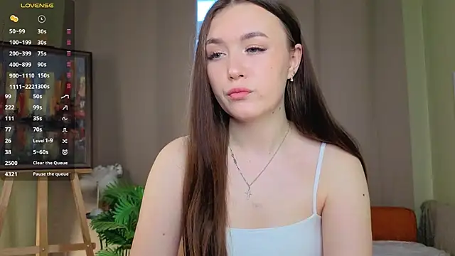 AlinaOrf online show from April 4, 2026, 5:03 am