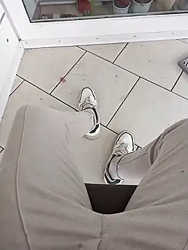 fullystroked online show from October 21, 2025, 11:53 am