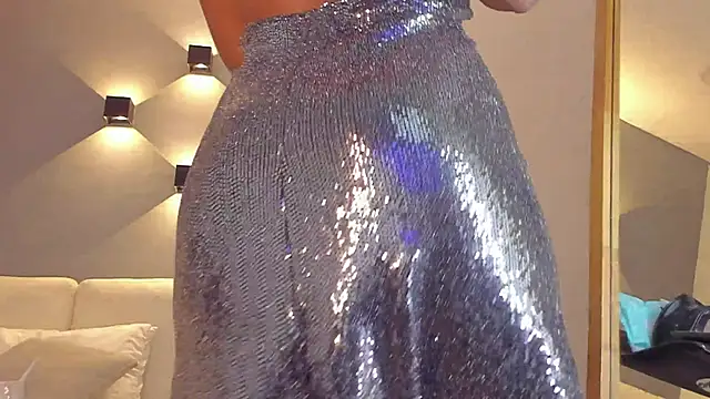 selena monroy online show from April 3, 2026, 10:22 am