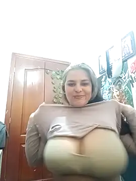 Rose Jessy online show from September 12, 2025, 5:56 pm