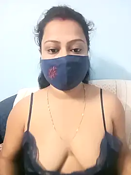 Deliciouskimi online show from November 19, 2025, 6:30 pm