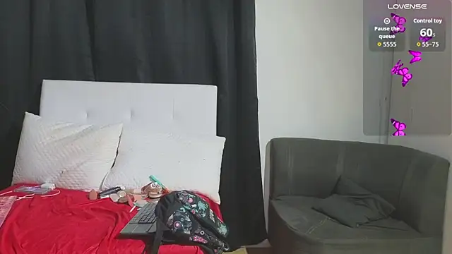 Snapshot of Victoriaa_Zans chatting on September 28, 2025, 2:46 pm Victoriaa Zans online show from September 28, 2025, 2:46 pm